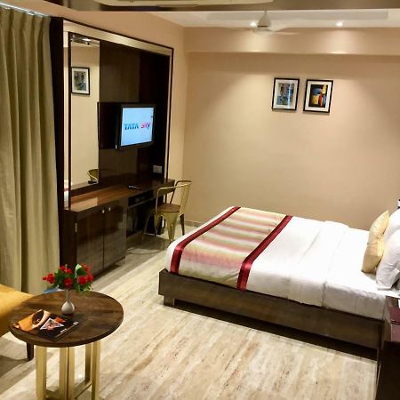 Treatotel Ахмедабад Екстер'єр фото