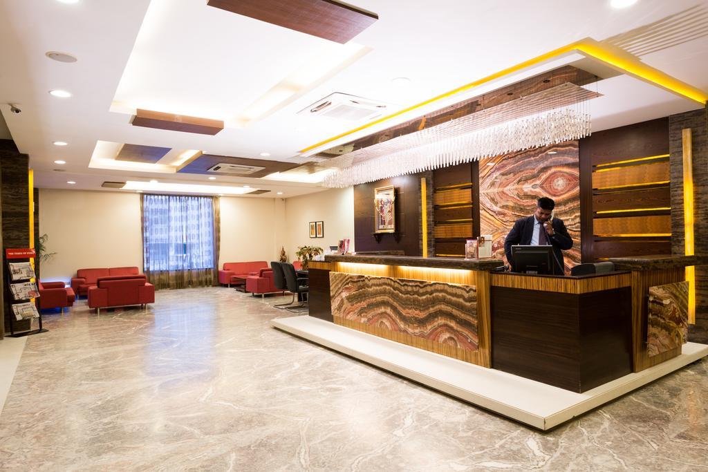 Treatotel Ахмедабад Екстер'єр фото